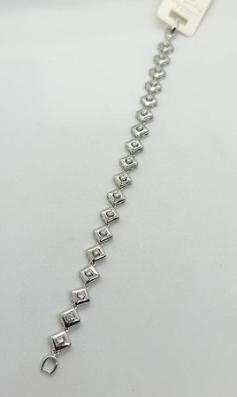 Elara Kare Taş Detaylı Silver Bileklik (18 cm)