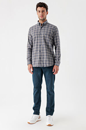 Uzun Kollu Ekoseli Gabardin Sert Yaka Cepli Casual Comfort Fit Gömlek 1004235113 Lacivert