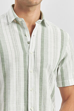 Koyu Yeşil Kısa Kollu Çizgili Armürlü Pamuklu Casual Slim Fit Dar Kesim Gömlek 1004240243