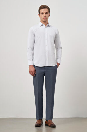 Beyaz Uzun Kol Kendinden Desenli Armürlü Sert Yaka Cepli Pamuklu Classic Comfort Fit Gömlek 1004245155