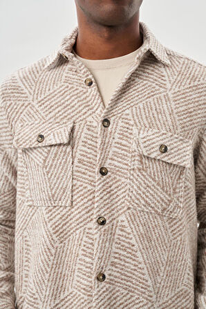 Bej Uzun Kol Kendinden Desenli Gabardin Sert Yaka Kapaklı Cep Pamuklu Classic Comfort Fit Gömlek 1004245167