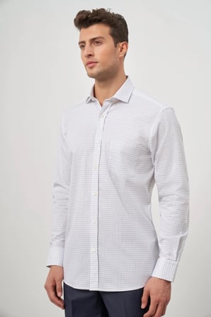 Beyaz Uzun Kol Kareli Desen Bez Ayağı Yarım İtalyan Yaka Cepli %100 Pamuk Classic Comfort Fit Gömlek 1004245194