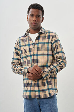 Koyu Bej Yünlü Ekose Desen Yumuşak Yaka Cepsiz Uzun Kol Casual Comfort Fit Gömlek 1004245227