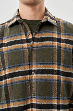 Koyu Haki Yünlü Ekose Desen Yumuşak Yaka Cepsiz Uzun Kol Casual Comfort Fit Gömlek 1004245227