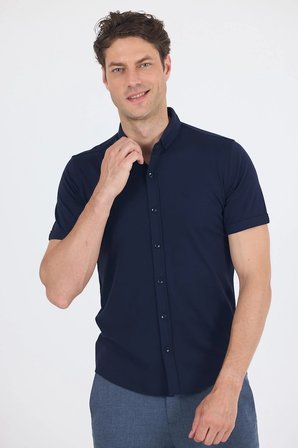 Koyu Lacivert italyan Düğmeli Yaka Kısa Kol Cepsiz Slim Fit Gömlek 1004250255