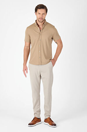 Koyu Bej Kısa Kol Düğmeli Yaka Cepsiz Performans Ürün Slim Fit  Gömlek 1004250256