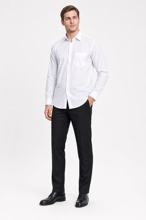 Beyaz Sert Yaka Uzun Kol Comfort Fit Pamuklu Gömlek 1004255051