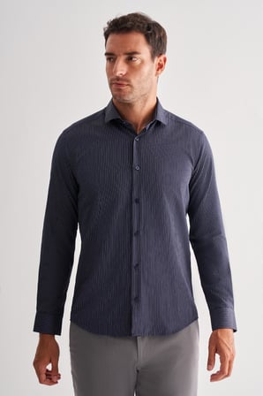 Koyu Lacivert Yarım İtalyan Yaka Uzun Kol Cepsiz  Slimfit Fit Classic Gömlek 1004255162