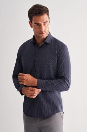 Koyu Lacivert Yarım İtalyan Yaka Uzun Kol Cepsiz  Slimfit Fit Classic Gömlek 1004255162