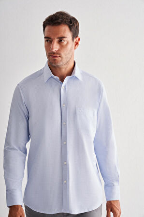 Koyu Mavi Sert Yaka Uzun Kol Cepli Comfort Fit Classic Gömlek 1004255163