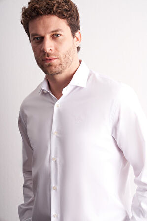 Beyaz Yarım İtalyan Yaka Uzun Kol Premium Slim Fit %100 Pamuk Gömlek 1004255197