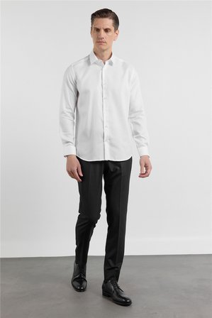 Beyaz Uzun Kol Sert Yaka Kendinden Desenli %100 Pamuk Slim Fit Gömlek 1004255202