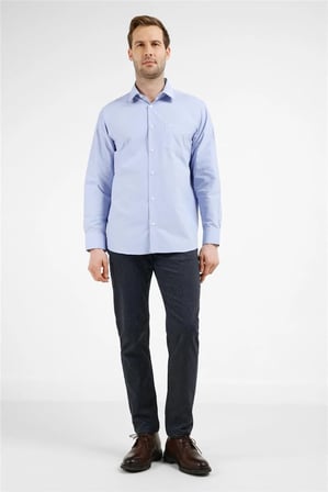 Mavi - Beyaz Kareli Desen Sert Yaka Uzun Kol Cepli Comfort Fit Pamuklu Gömlek 1004255207