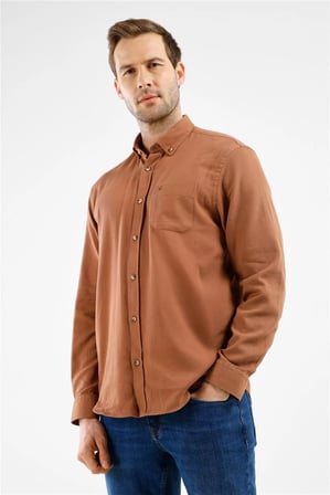 Açık Bej Düğmeli Yaka Uzun Kol Cepli Slim Fit %100 Pamuk Gömlek 1004255213