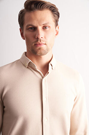 Bej Uzun Kol Düğmeli Yaka Kendinden Desenli Pamuklu Slim Fit Gömlek 1004255267