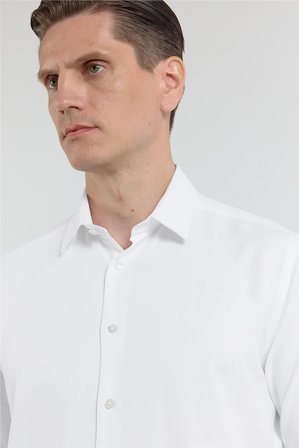 Beyaz Sert Yaka Uzun Kol Cepsiz Slim Fit Pamuklu Gömlek 1004255284