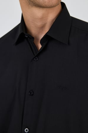 Siyah Sert Yaka Uzun Kol Cepsiz Comfort Fit Pamuklu Gömlek 1004255287