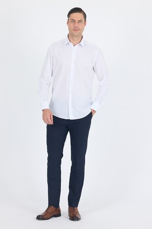 Beyaz Sert Yaka Uzun Kol Cepsiz Comfort Fit Pamuklu Gömlek 1004255287