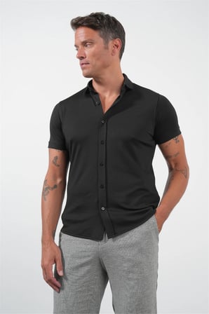 Siyah İtalyan Yaka Kısa Kol Cepsiz Slim Fit Pamuklu Gömlek 1004260158