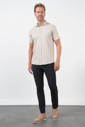 Bej İtalyan Yaka Kısa Kol Cepsiz Slim Fit Pamuklu Gömlek 1004260158