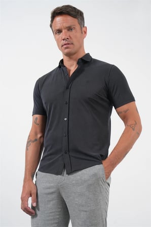 Siyah İtalyan Yaka Kısa Kol Cepsiz Slim Fit Esnek Gömlek 1004260159