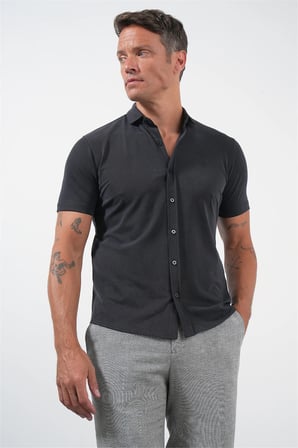 Siyah İtalyan Yaka Kısa Kol Cepsiz Slim Fit Esnek Gömlek 1004260159