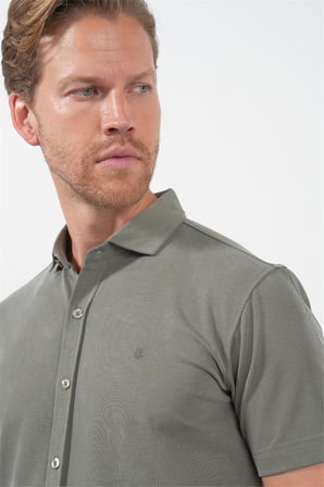 Haki İtalyan Yaka Kısa Kol Cepsiz Slim Fit Esnek Gömlek 1004260159