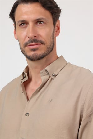 Bej Düğmeli Yaka Uzun Kol Cepsiz Slim Fit Modal Gömlek 1004260162