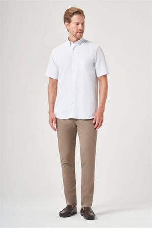 Beyaz-Mavi Düğmeli Yaka Kısa Kol Cepli Comfort Fit Pamuklu Gömlek 1004260185