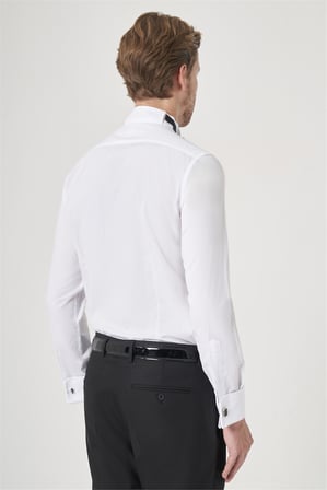 Beyaz Ata Yaka Uzun Kol Cepsiz Slim Fit Pamuklu Damatlık Gömlek 1004260200