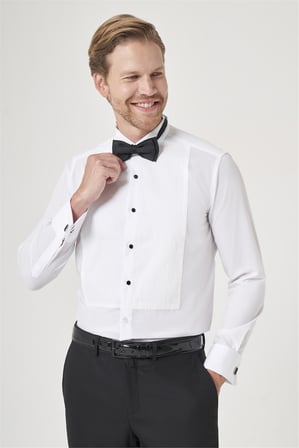 Beyaz Ata Yaka Uzun Kol Cepsiz Slim Fit Pamuklu Damatlık Gömlek 1004260200