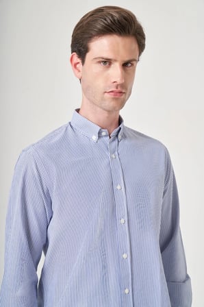 Düğmeli Yaka Uzun Kol Cepsiz Slim Fit Pamuklu Gömlek 1004260205