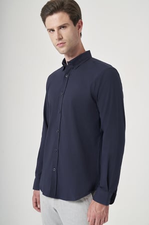 Lacivert Biritli Yaka Uzun Kol Cepsiz Slim Fit Pamuklu Gömlek 1004260207