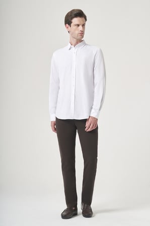 Beyaz Biritli Yaka Uzun Kol Cepsiz Slim Fit Pamuklu Gömlek 1004260207