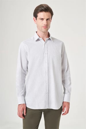 Beyaz-Siyah Sert Yaka Uzun Kol Cepli Kareli Desen Comfort Fit %100 Pamuk Gömlek 1004260220