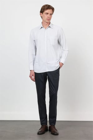 Beyaz - Siyah Sert Yaka Uzun Kol Cepli Comfort Fit Pamuklu Gömlek 1004260222