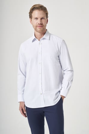 Beyaz-Mavi Sert Yaka Uzun Kol Cepli Comfort Fit Pamuklu Gömlek 1004260222
