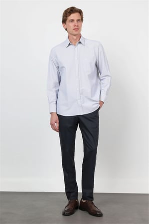 Beyaz - K.Mavi Sert Yaka Uzun Kol Cepli Comfort Fit Pamuklu Gömlek 1004260223