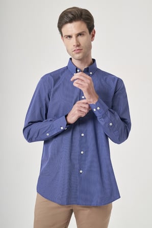 Lacivert-Beyaz Düğmeli Yaka Uzun Kol Cepli Kareli Desen Comfort Fit %100 Pamuk Gömlek 1004260226