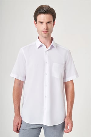 Beyaz Sert Yaka Kısa Kol Cepli Comfort Fit Pamuklu Gömlek 1004260258