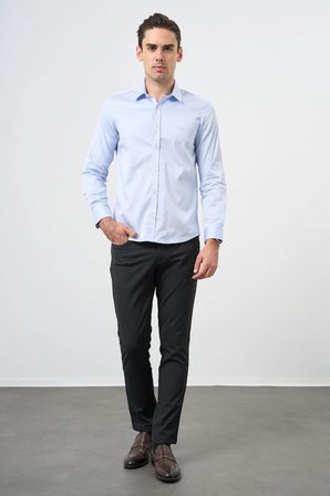 Mavi Sert Yaka Uzun Kol Cepsiz Slim Fit %100 Pamuk Gömlek 1004260324