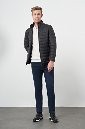 Siyah Kapitone Hakim Yaka Düz Yırtmaçsız Tam Astar Slim Fit Classic Mont 1007245155