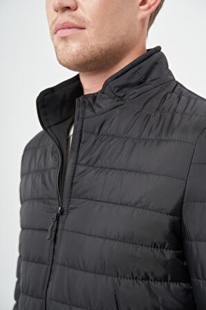 Siyah Kapitone Hakim Yaka Düz Yırtmaçsız Tam Astar Slim Fit Classic Mont 1007245155
