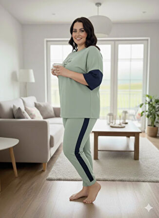 KADIN BÜYÜK BEDEN EŞOFMAN TAKIMI