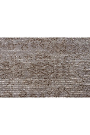 Eski Zamanlardan Kalan Estetiği Taşıyan Nostaljik Zemin Halı 173 x 272 cm 10080