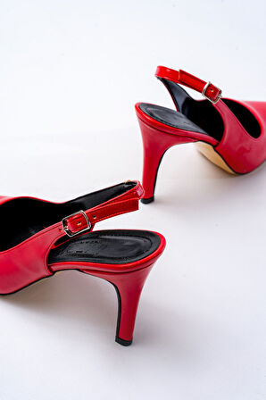 ST-1153 Kırmızı Rugan Günlük Arkası Açık 9 cm Topuklu Kadın Ayakkabı 