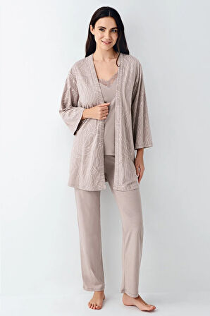 Kadın 3'lü Lisanslı Yumuşak Doku Sabahlıklı Pijama Takımı 2 Çift Çorap Hediye