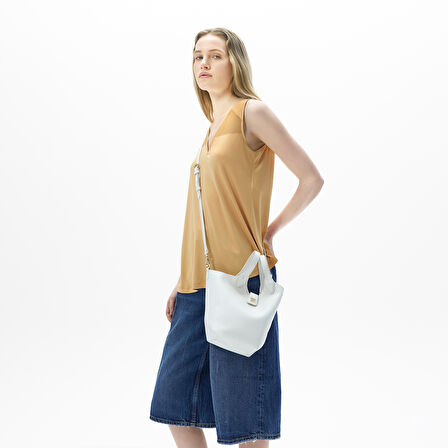 Kadın Turuncu Deri Detaylı Perforeli Bluz