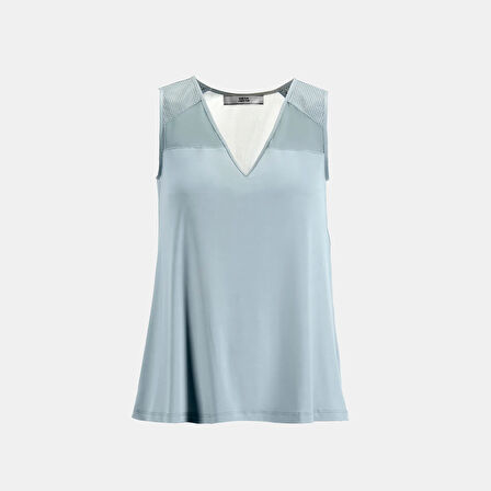 Kadın Mavi Deri Detaylı Perforeli Bluz