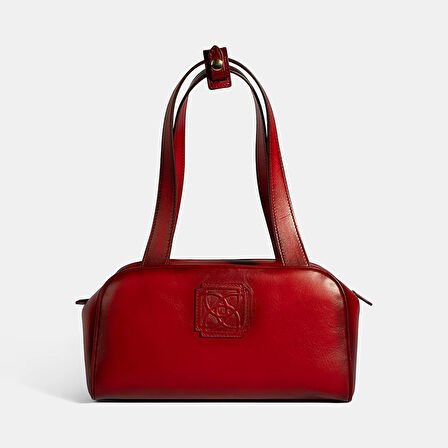 Kadın Kırmızı Monogram Logolu Deri Omuz Çantası